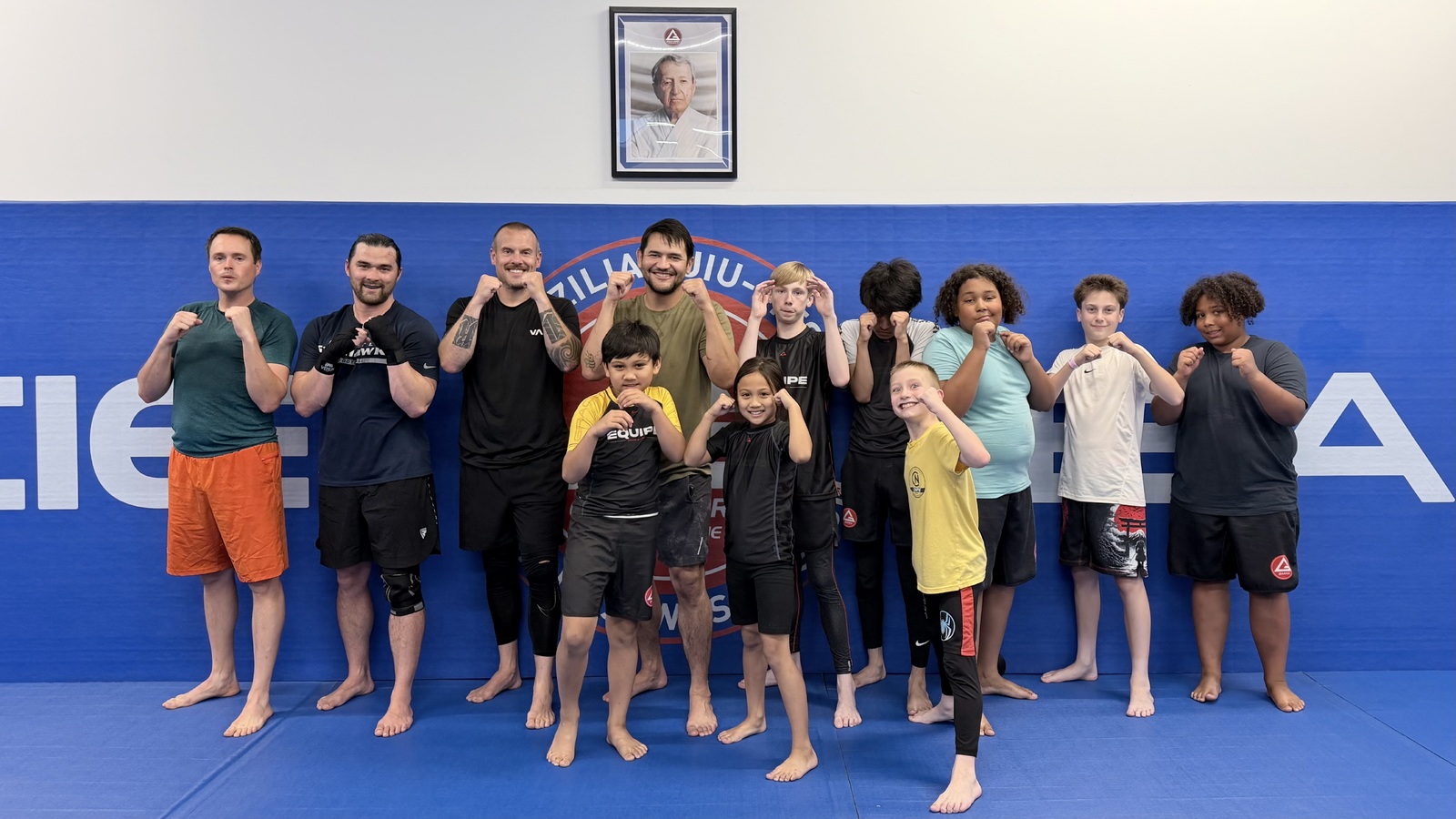 Muay Thai training at Gracie Barra Edmonds
