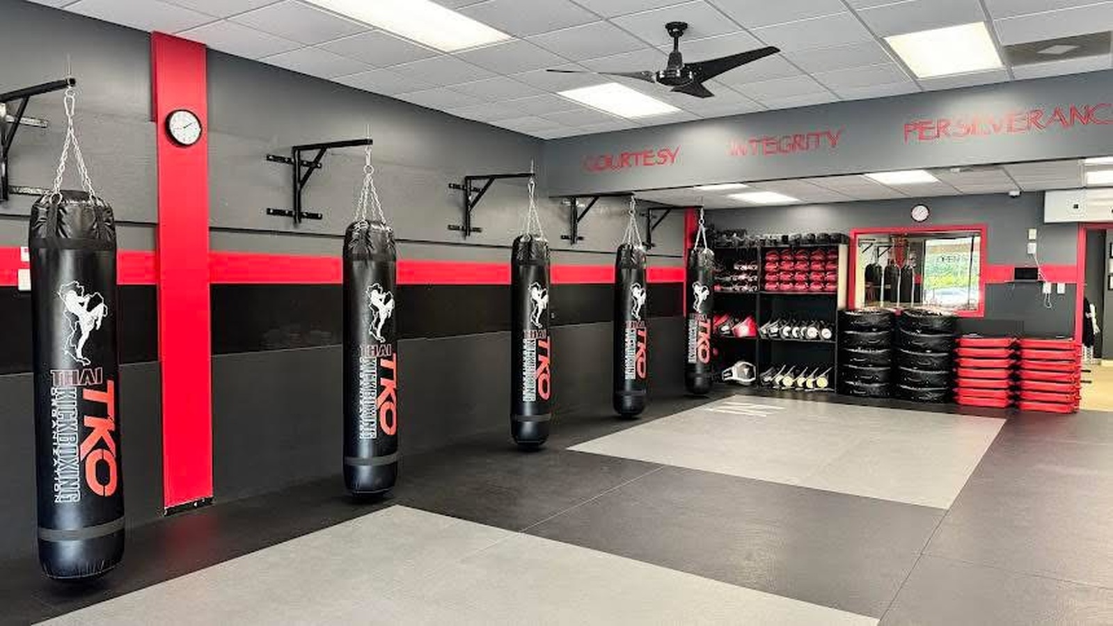 Statesville Gym Interior Photo 4
