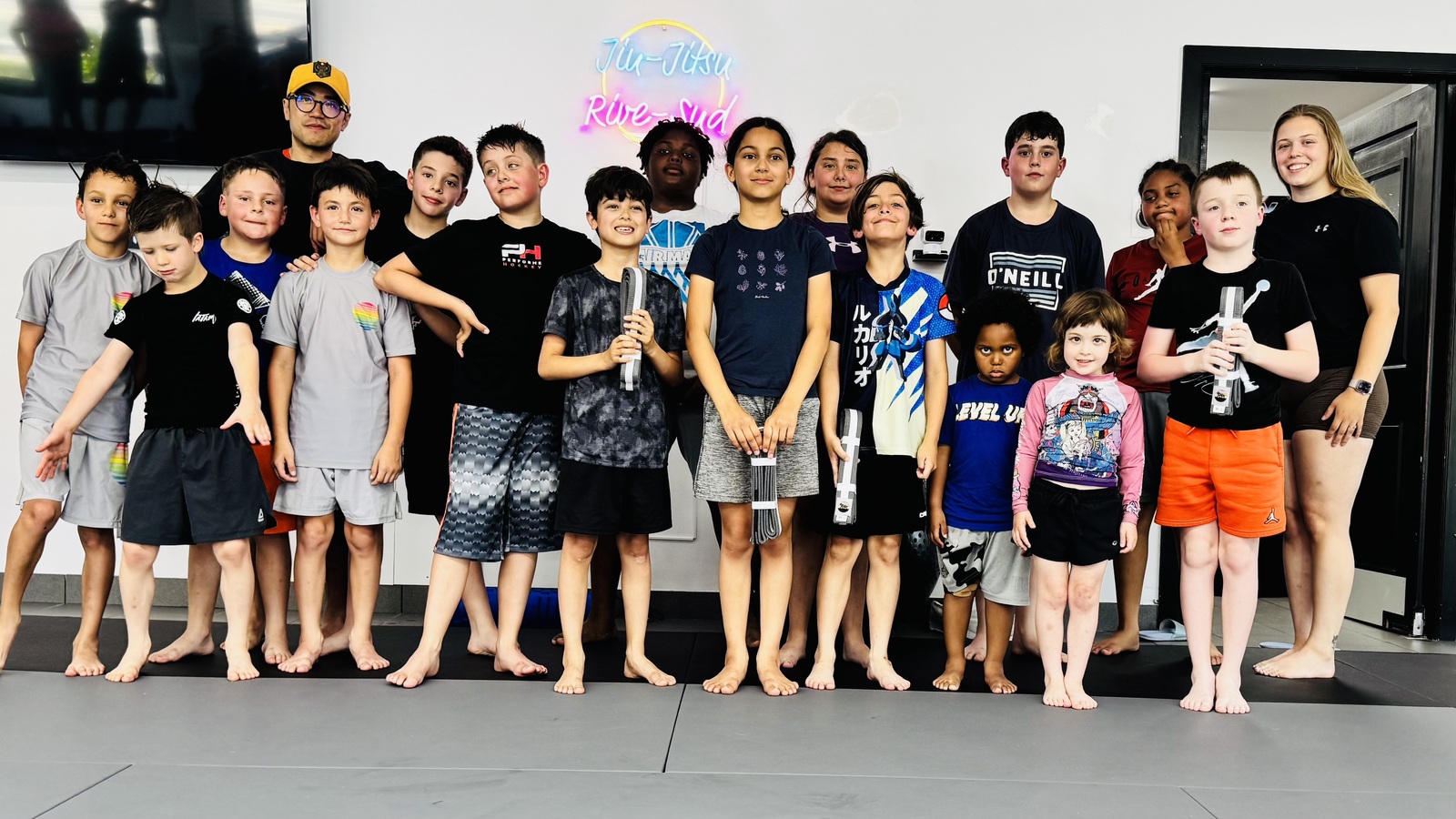 Enfants pratiquant le jiu-jitsu à La Tanière